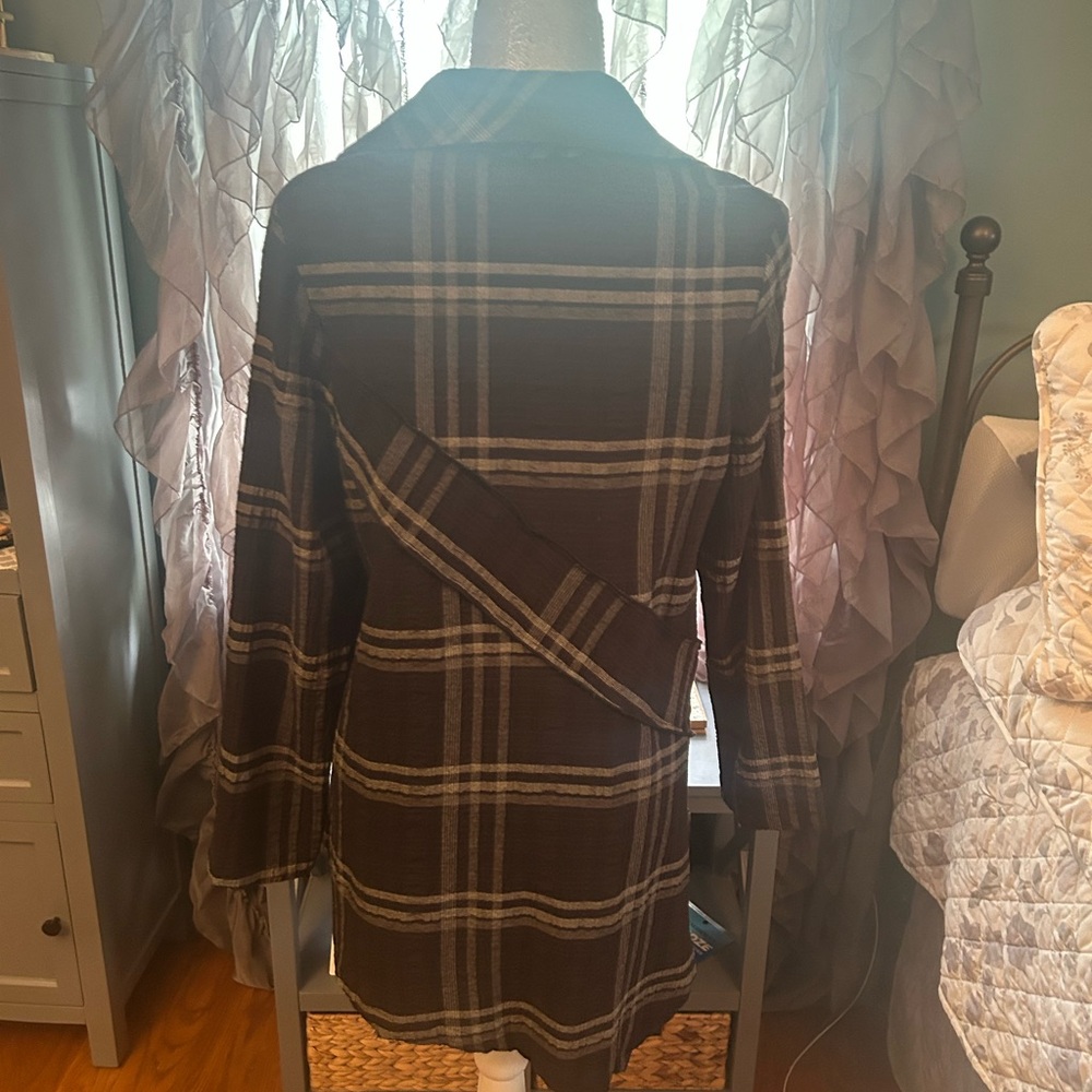 Plaid Button-Up Jacket - Picture 2 of 4